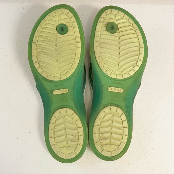 Crocs Flip Flop Sandals | Two Tone Green | Women’s 11 - Picture 8 of 13
